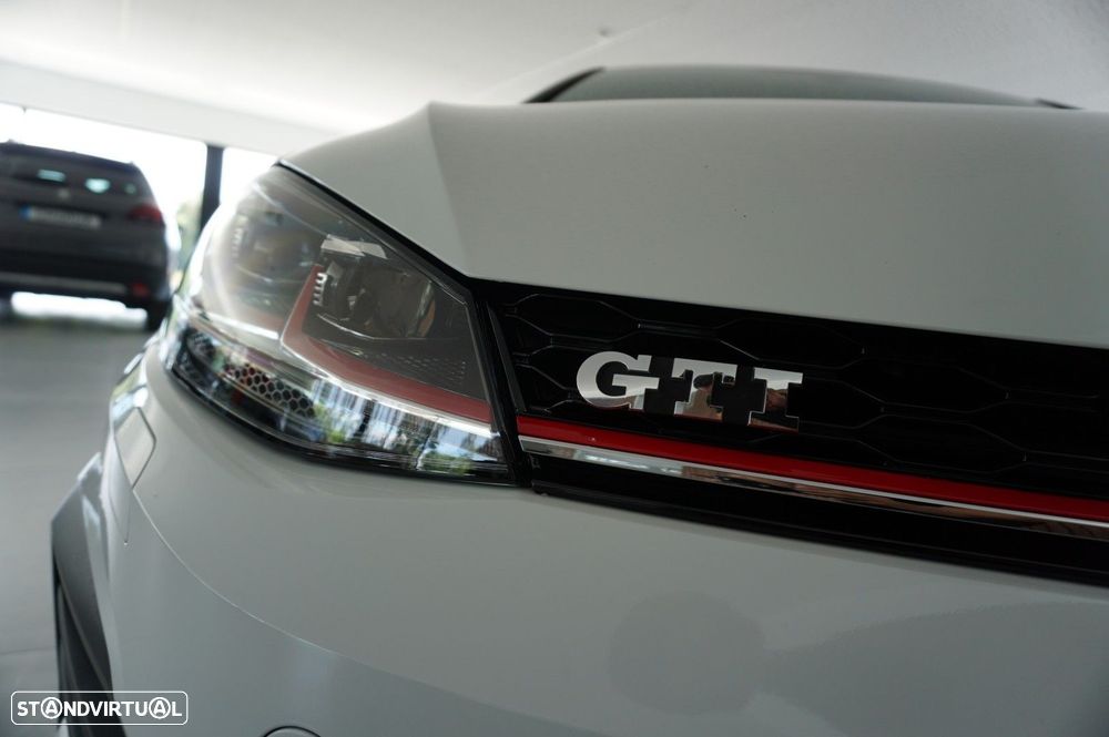 VW Golf 2.0 TSi GTi Performance - 19