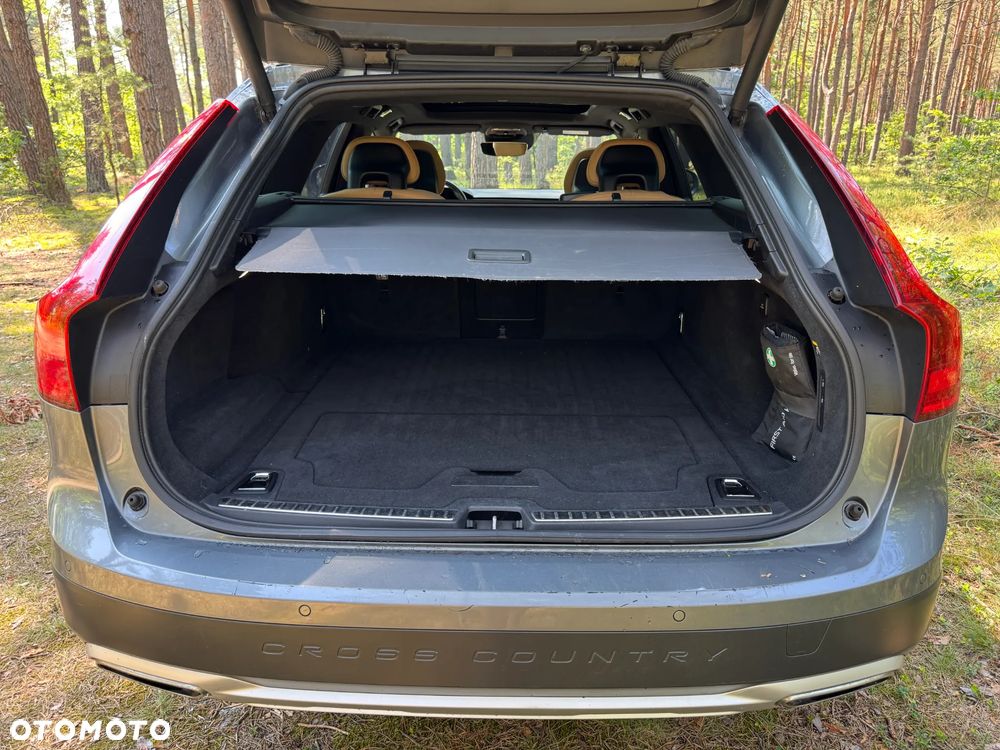 Volvo V90 Cross Country T5 AWD Geartronic Pro - 20