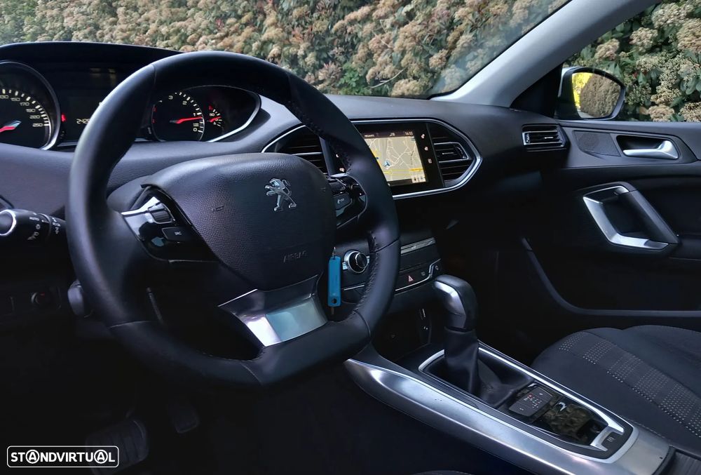 Peugeot 308 1.6 e-HDi Allure CMP6 - 28