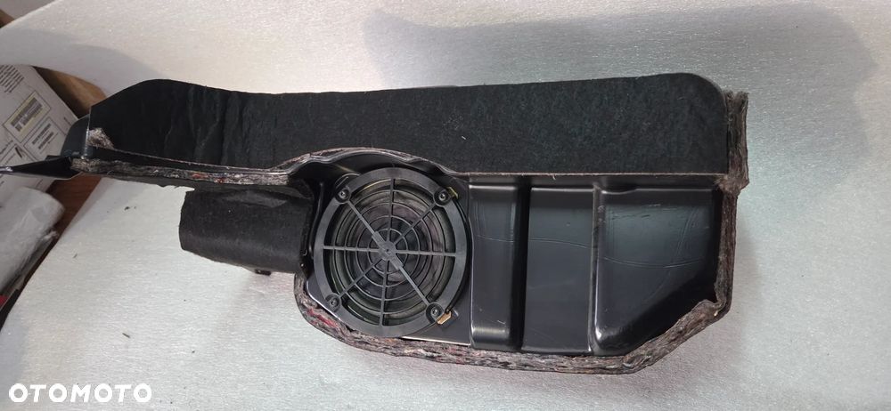 Wzmacniacz + subwoofer BOSE Audi A6 C5 Kombi - 3