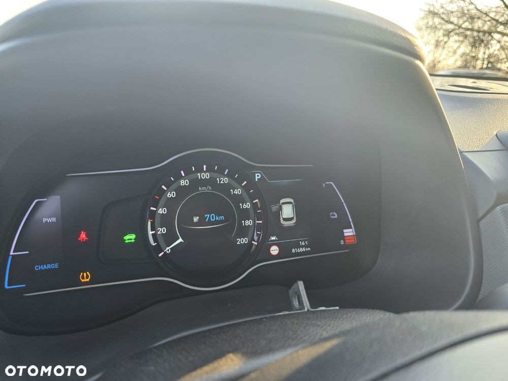 Hyundai Kona Premium - 17