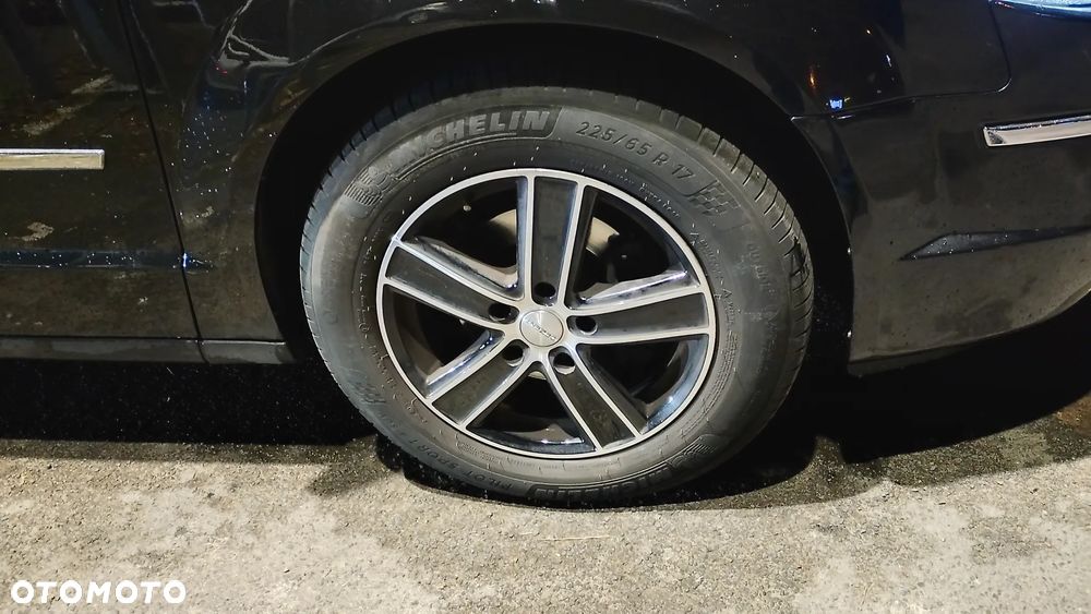 Chrysler Grand Voyager 2.8 CRD Limited - 9