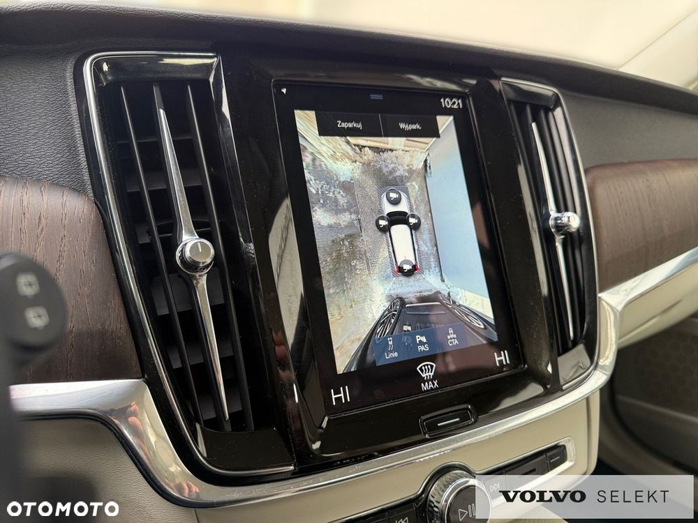 Volvo V90 Cross Country - 20