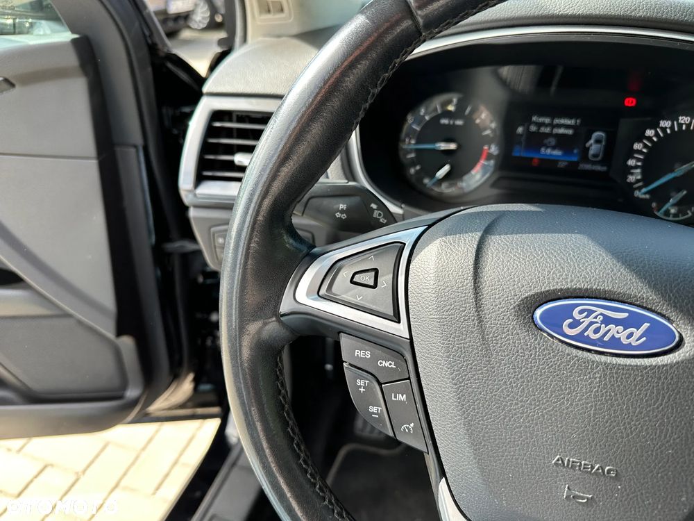Ford Mondeo - 10