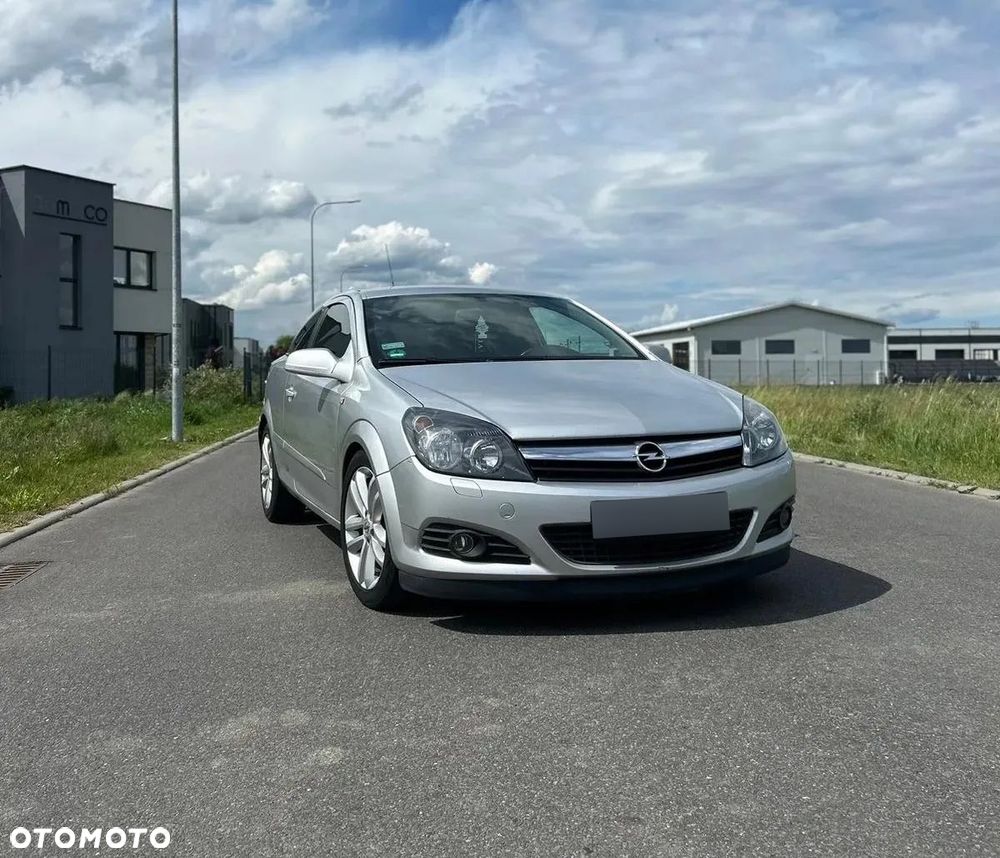 Opel Astra 2.0 Turbo Sport - 1