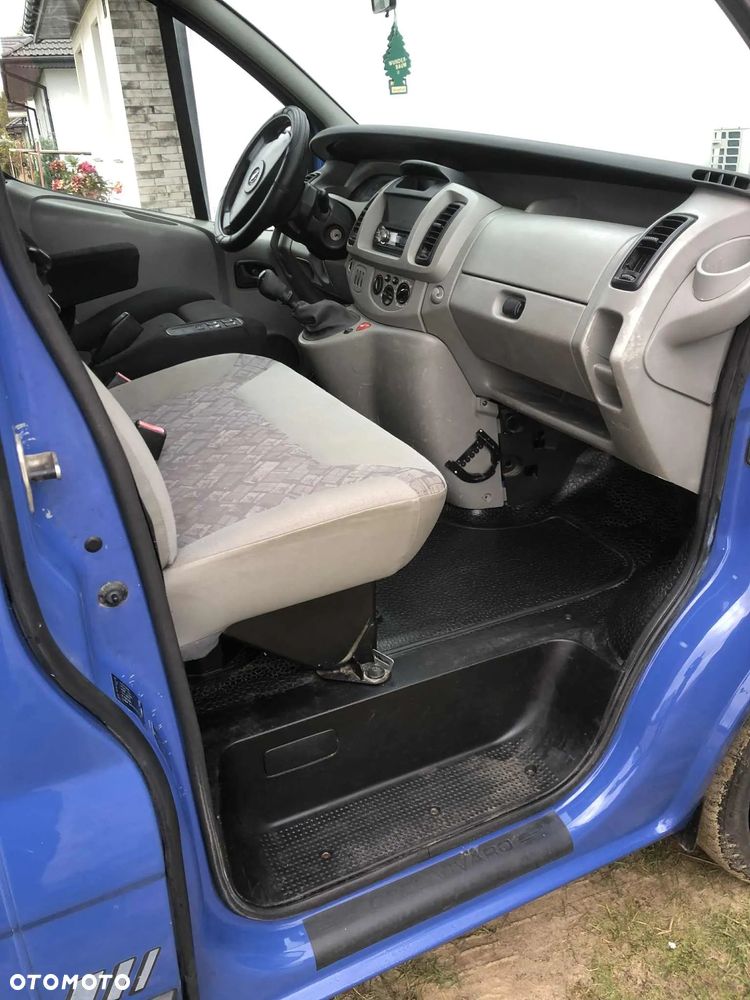 Opel Vivaro - 15