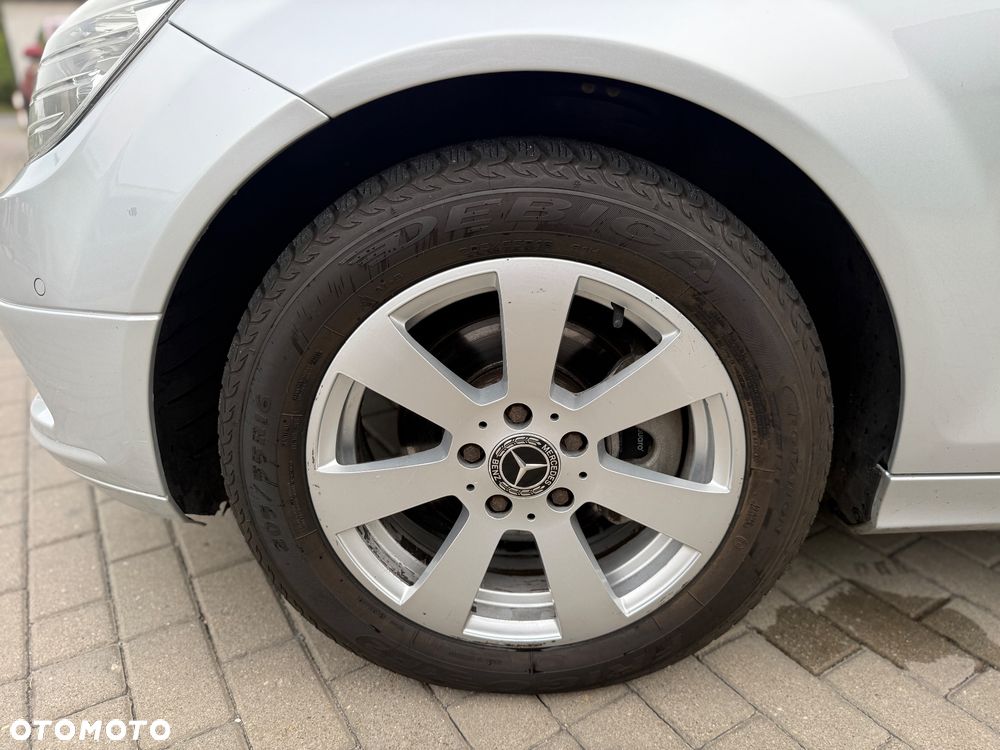 Mercedes-Benz Klasa C 200 CDI DPF Automatik Avantgarde - 27