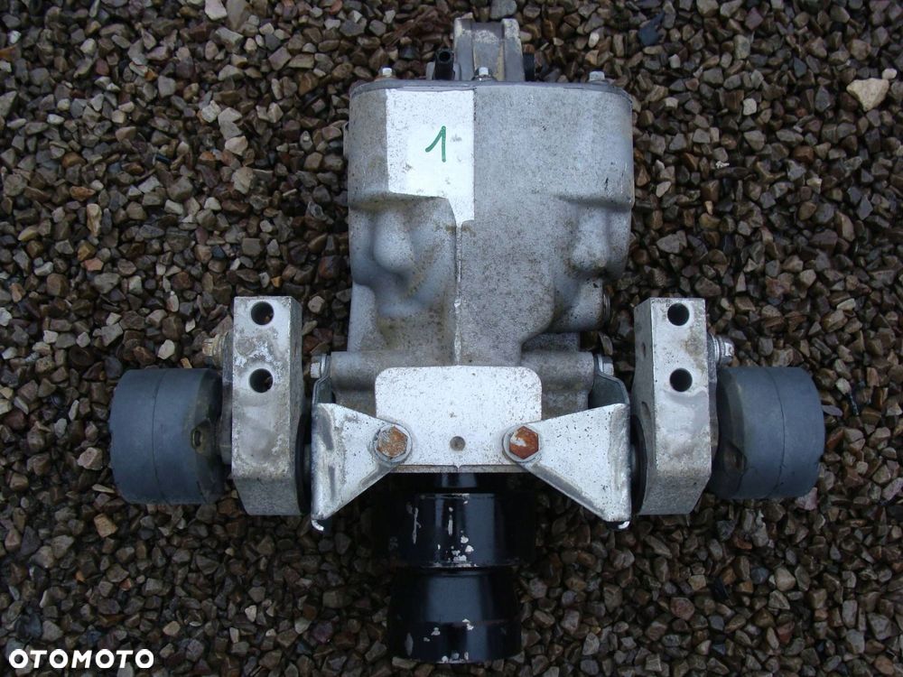 most tył fiat panda ii 4x4 c135004003 - 4