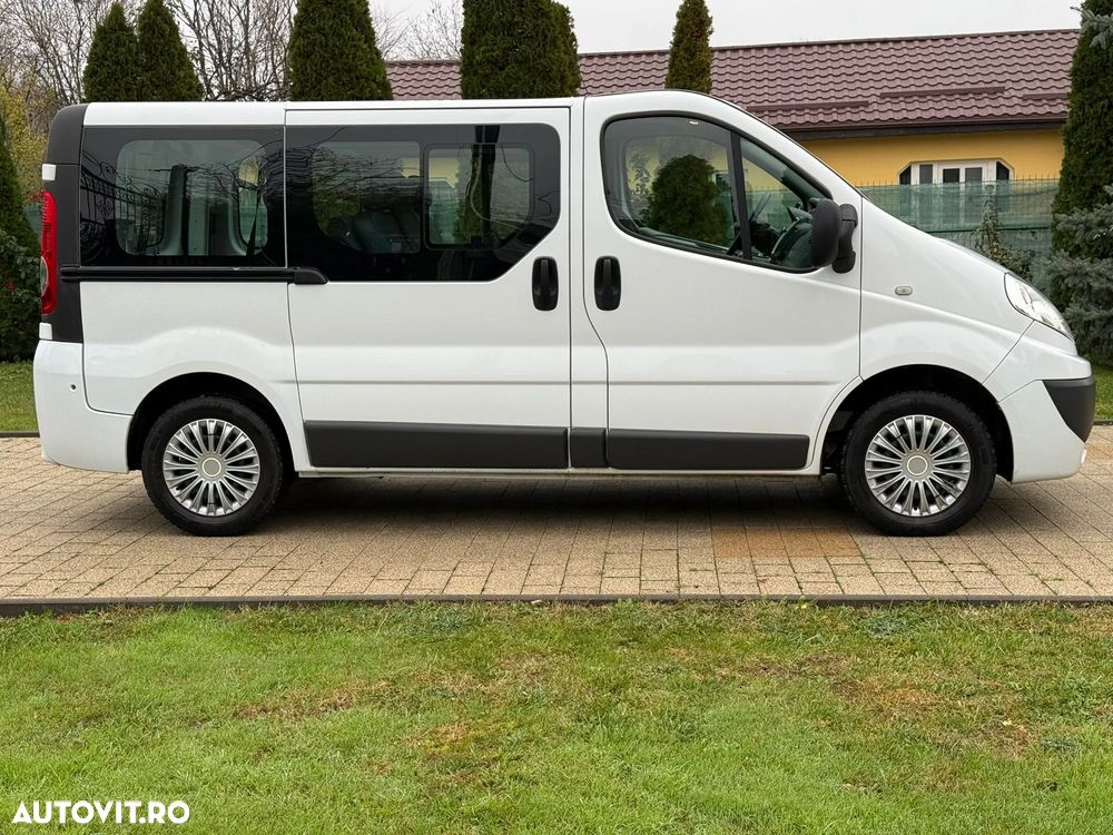 Renault Trafic - 16