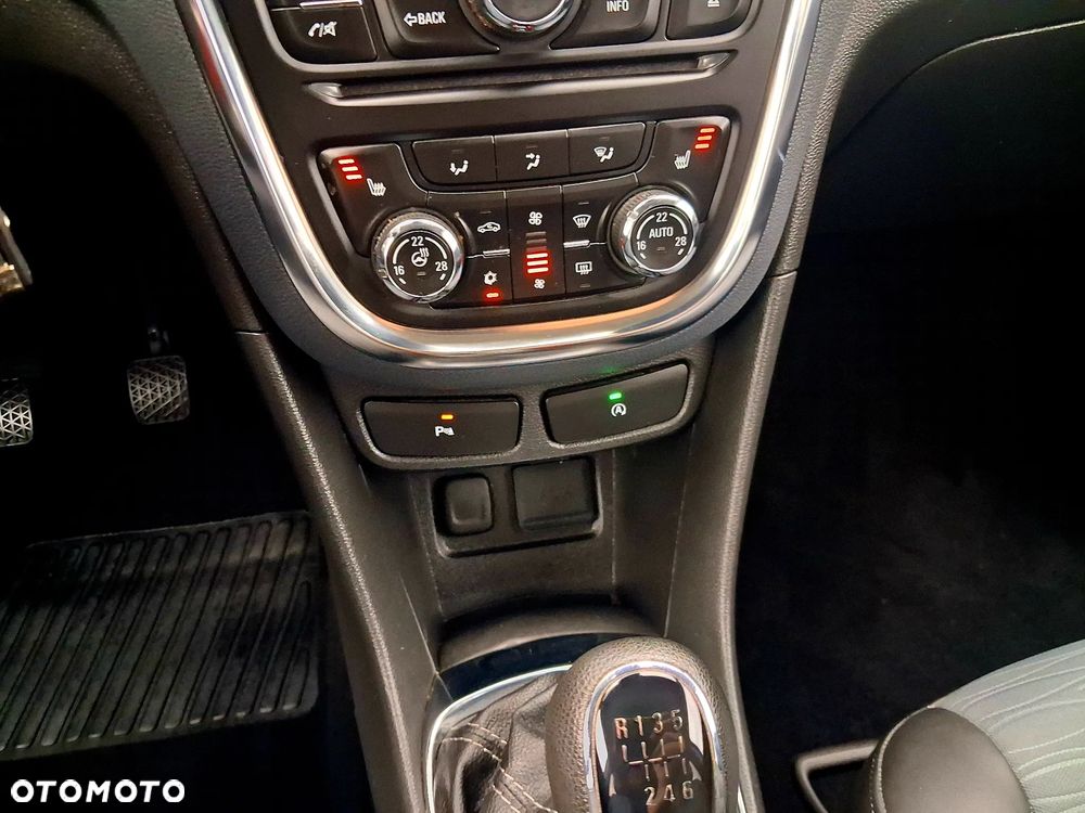 Opel Mokka 1.4 T Cosmo S&S - 29