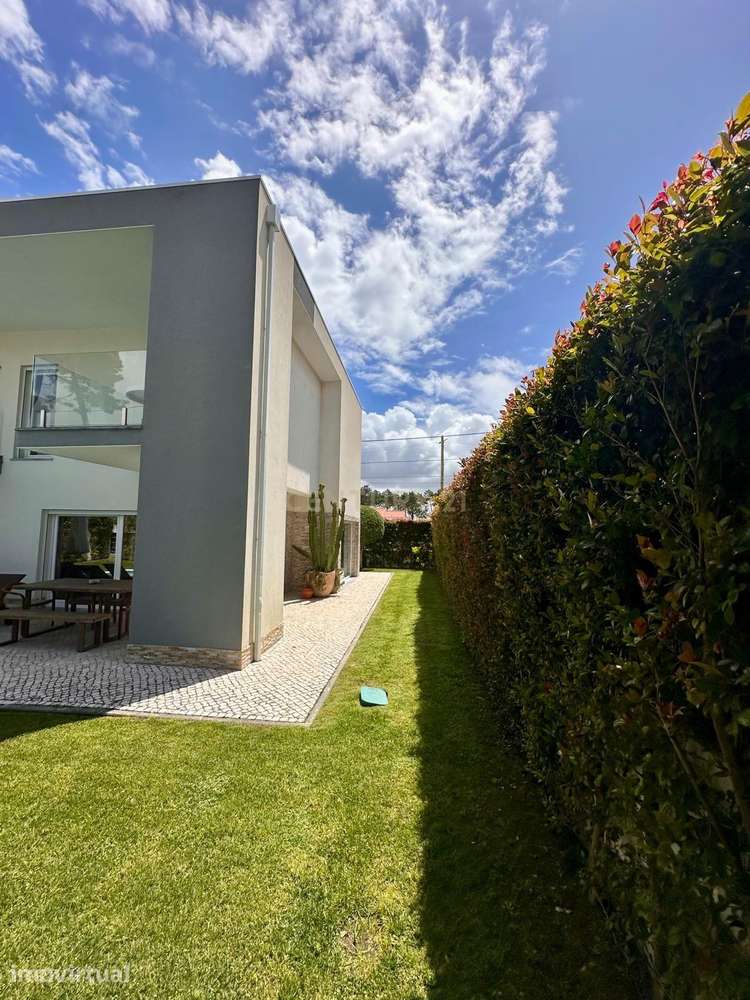 Luxuosa Moradia T4 em Aroeira, Almada - Grande imagem: 5/37