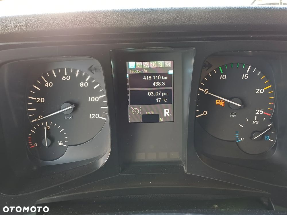 Mercedes-Benz Actros - 20