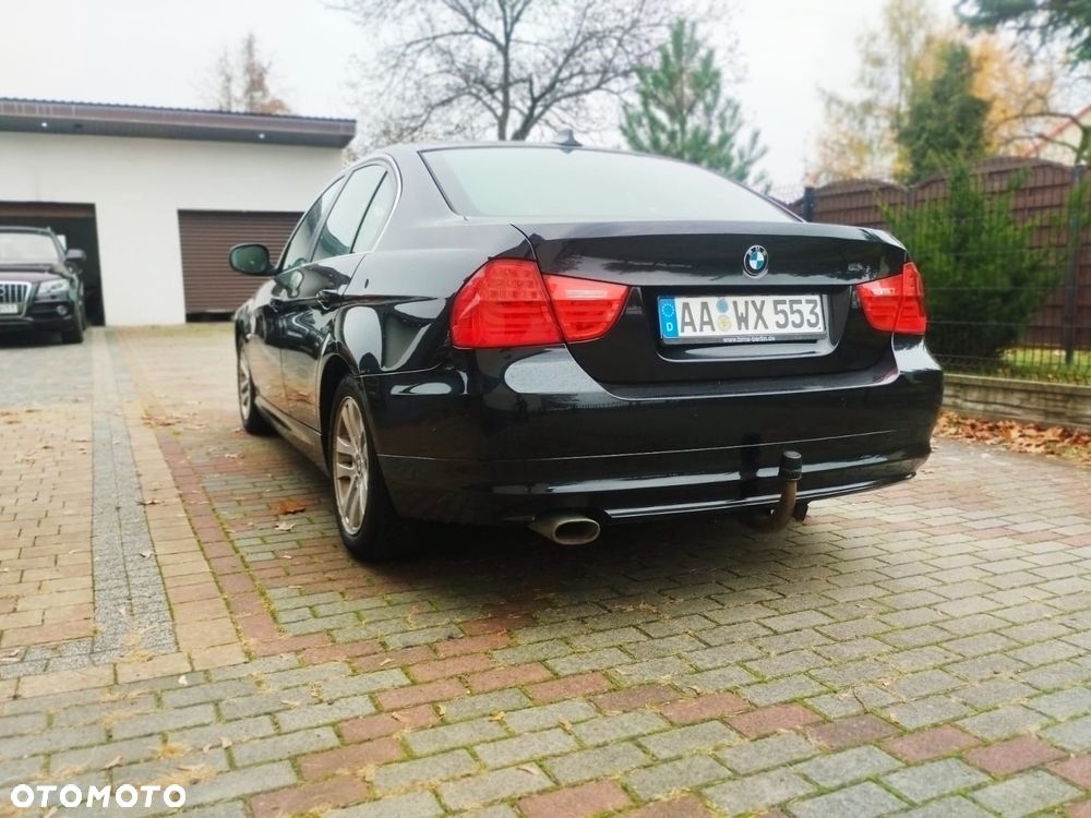 BMW Seria 3 320d - 6