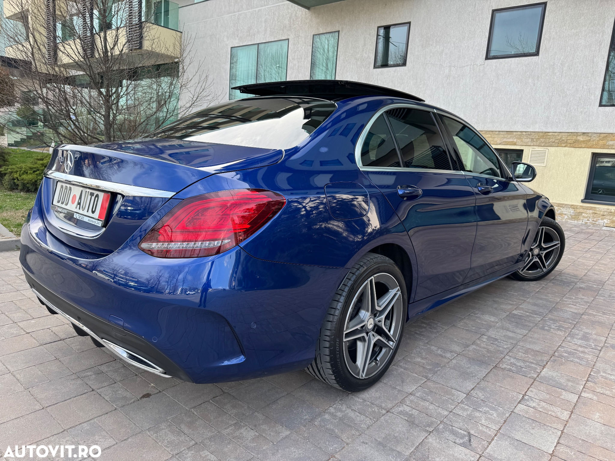 Mercedes-Benz C 220 d 4Matic T 9G-TRONIC - 17