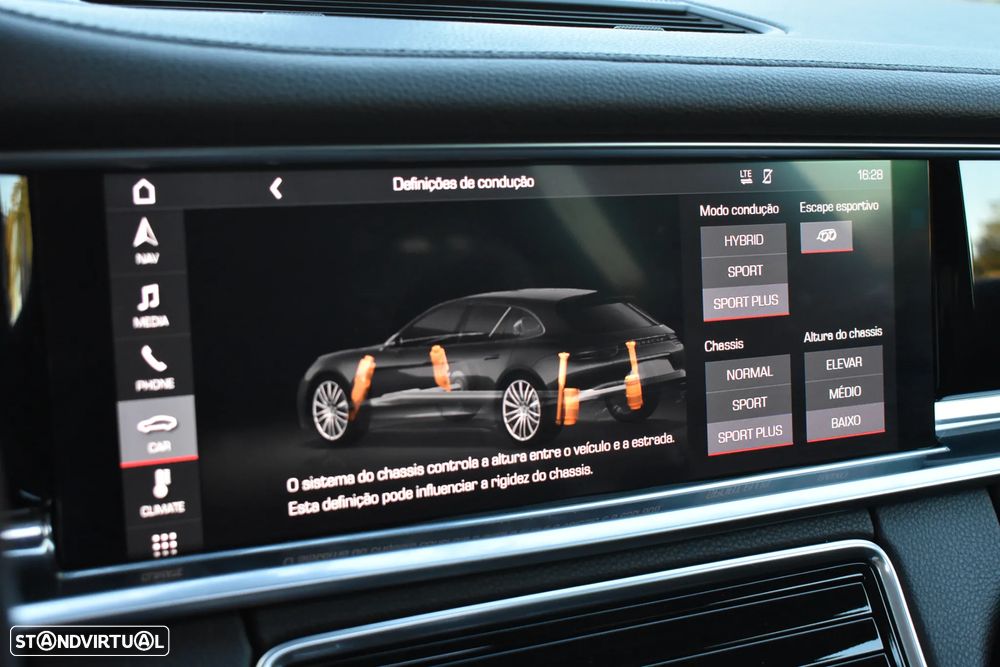 Porsche Panamera Sport Turismo 4 E-Hybrid Platinum Edition - 44