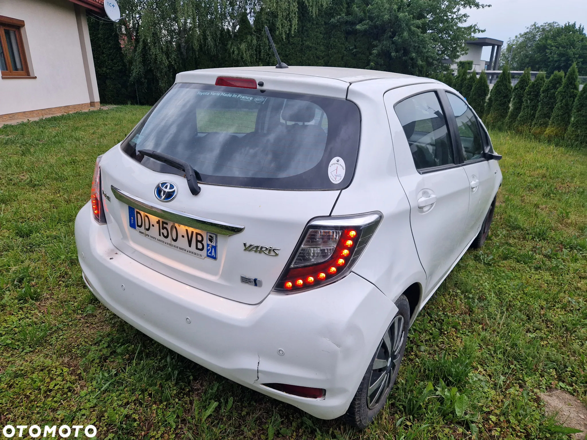Toyota Yaris Hybrid 100 Active - 15