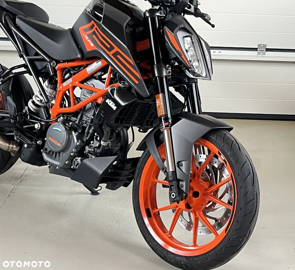 KTM Duke 125 - 19