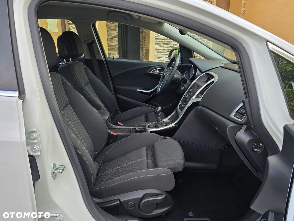 Opel Astra 1.4 Turbo - 23