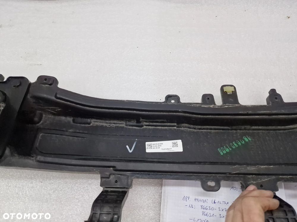 HYUNDAI TUCSON 3 III LIFT 18- BELKA TYLNA TYLNIA TYŁ / POD ZDERZAK TYLNY , NR 86631-D7000 / 86630-D7800 , NR AUKCJI BEL195/R2 - 6