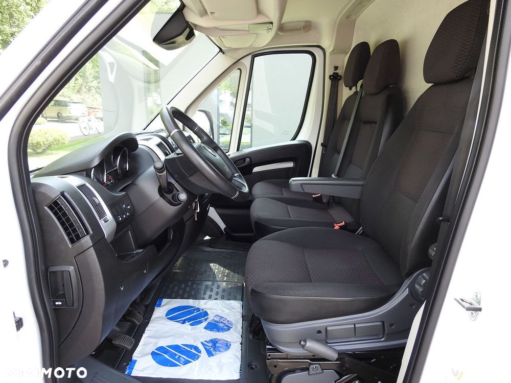 Opel MOVANO FURGON TEMPOMAT KLIMATYZACJA  140KM - 23