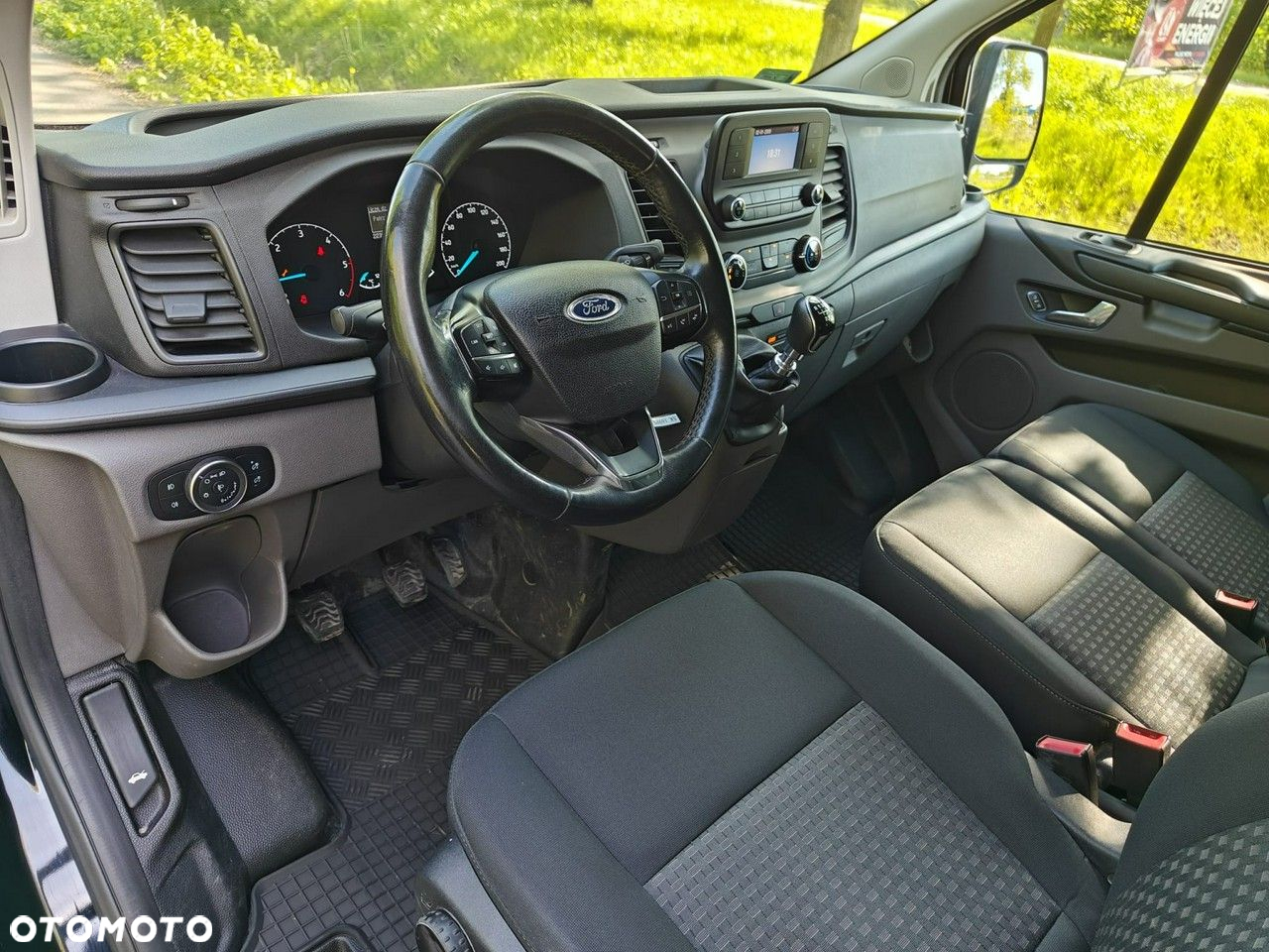 Ford Transit Custom - 9