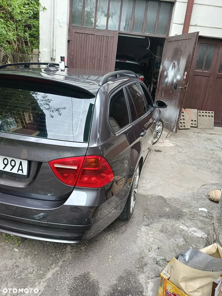 BMW Seria 3 320d - 8