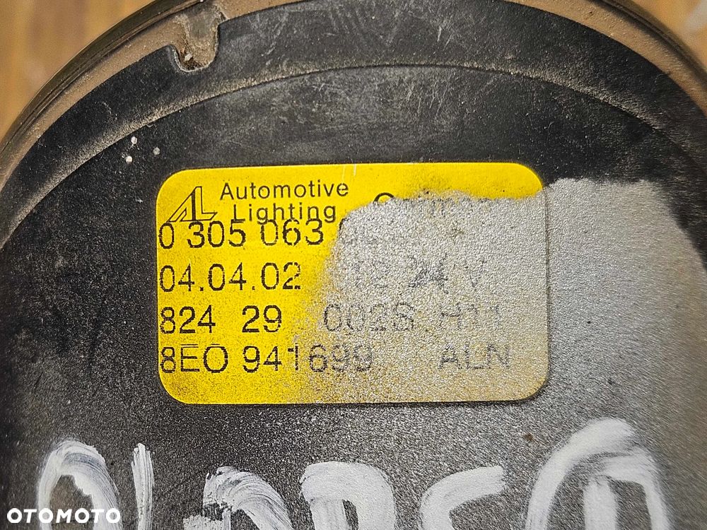 Halogen Halogeny Lampy Lampa Przeciwmgielna Przeciwmgłowa Lewy Prawy Audi A4 B6 Oryginał - 10