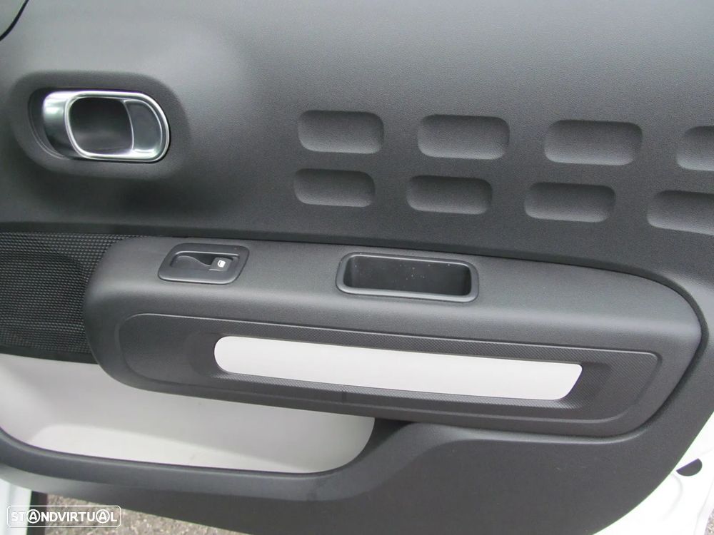 Citroën C3 1.2 PureTech Feel Pack - 4