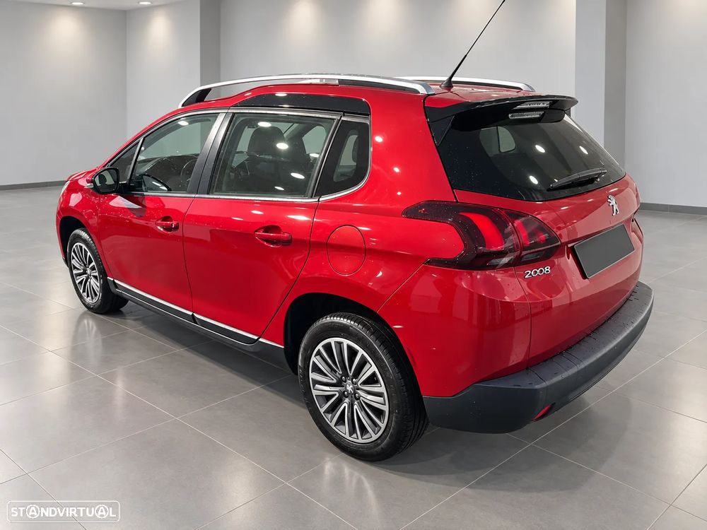 Peugeot 2008 - 4