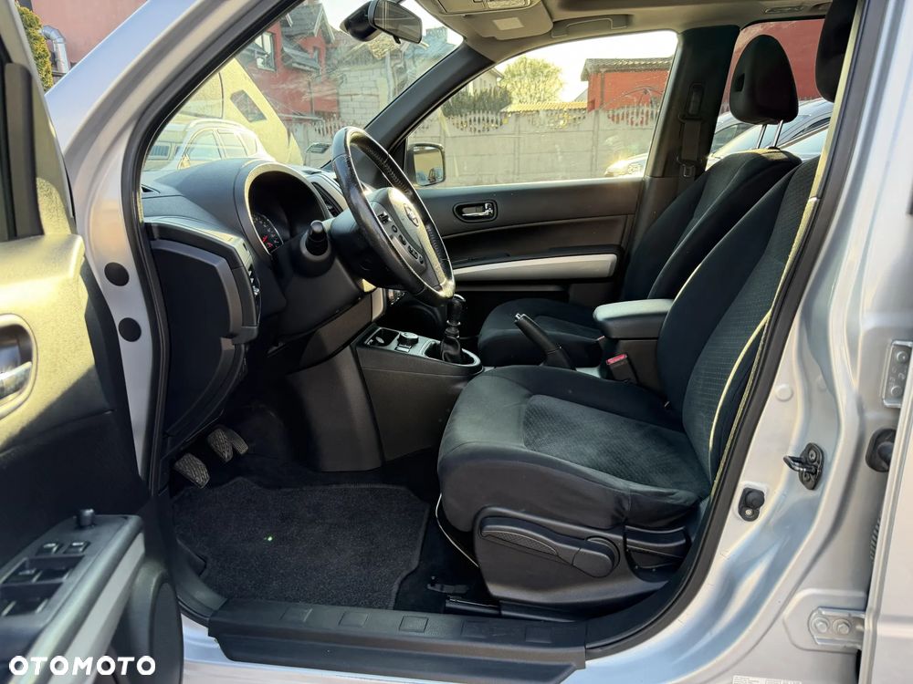 Nissan X-Trail 2.0 dCi XE - 8