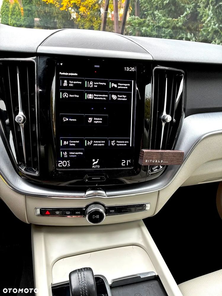 Volvo XC 60 D4 AWD Momentum - 16