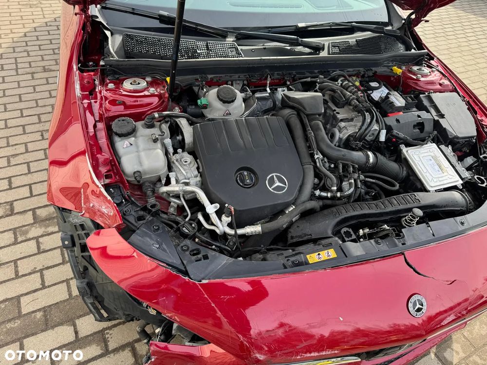 Mercedes-Benz CLA 250 e 8G-DCT Special Edition - 15