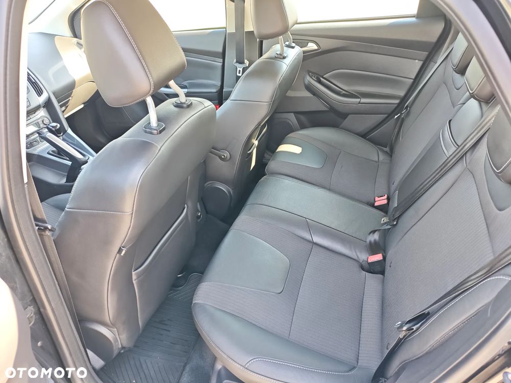 Ford Focus 1.6 EcoBoost Titanium - 10