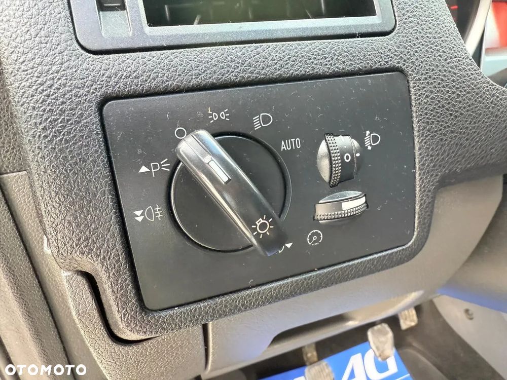 Ford Kuga 2.0 TDCi Trend - 19