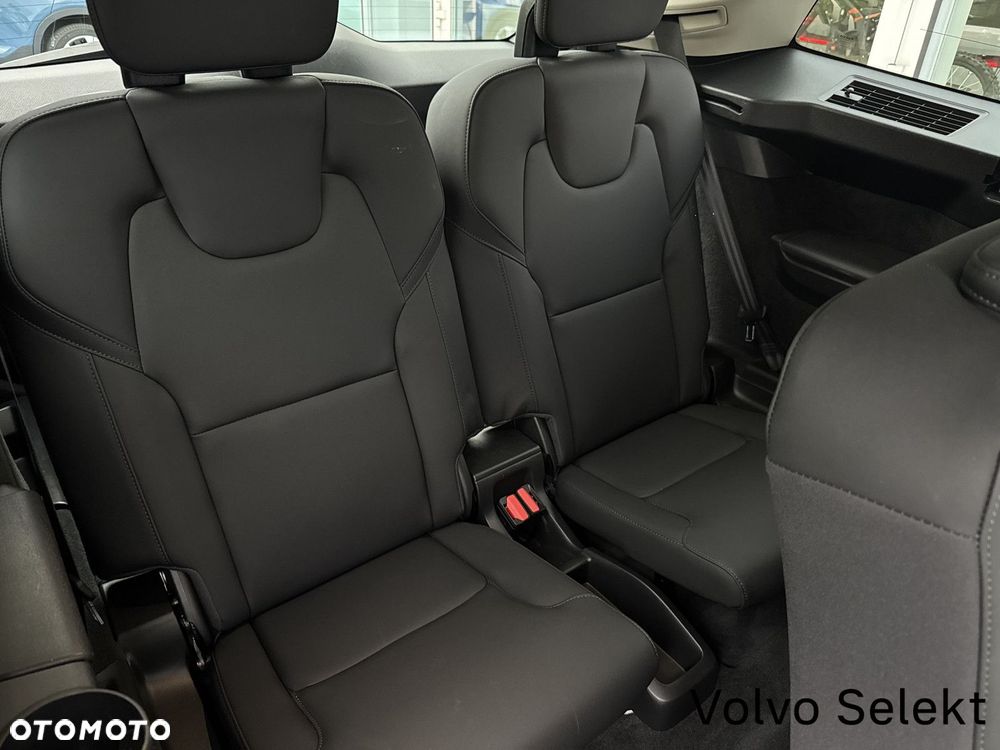 Volvo XC 90 - 13