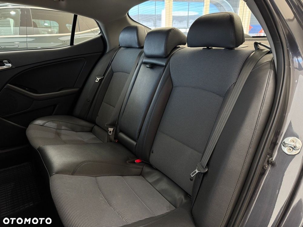 Kia Optima 1.7 CRDi L - 13
