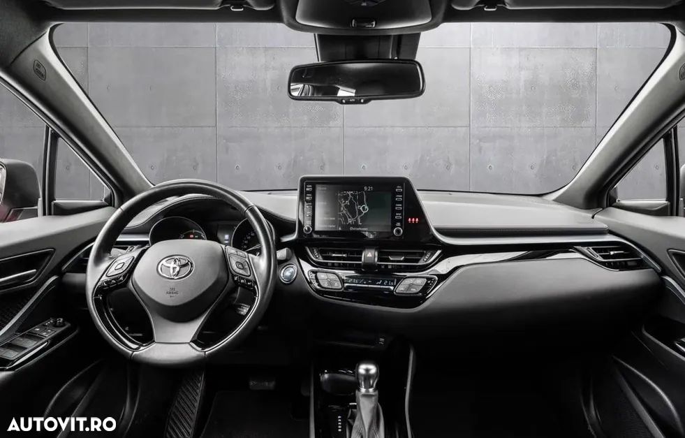 Toyota C-HR - 16