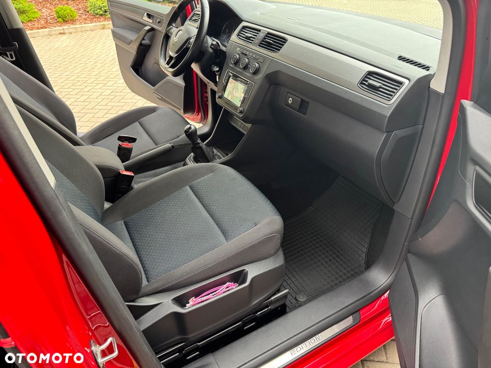 Volkswagen Caddy 2.0 TDI Comfortline - 21