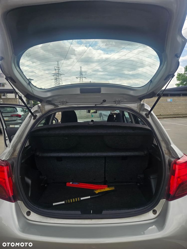 Toyota Yaris 1.0 Active - 10