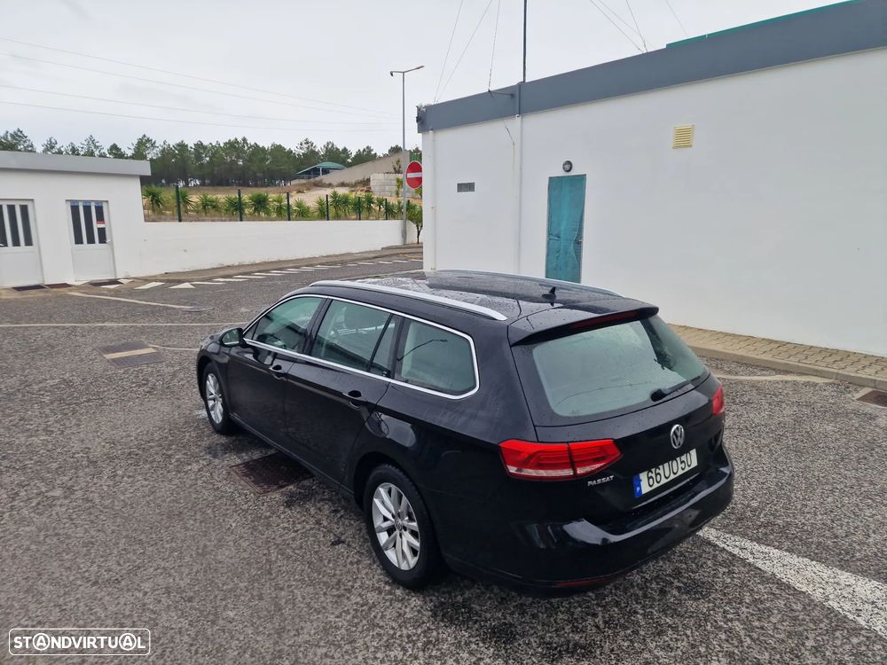 VW Passat Variant 1.6 TDI (BlueMotion ) DSG Comfortline - 9