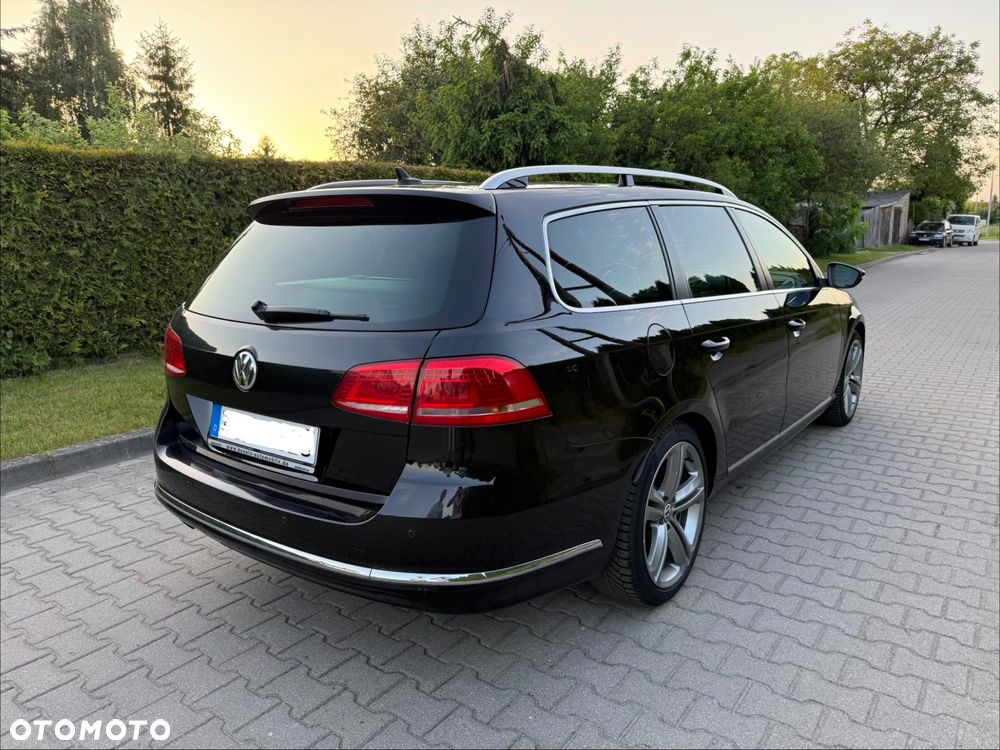 Volkswagen Passat 2.0 TDI DSG BlueMotion Technology R-Line - 4