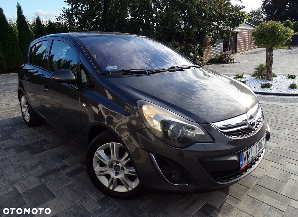 Opel Corsa 2011 photo 2