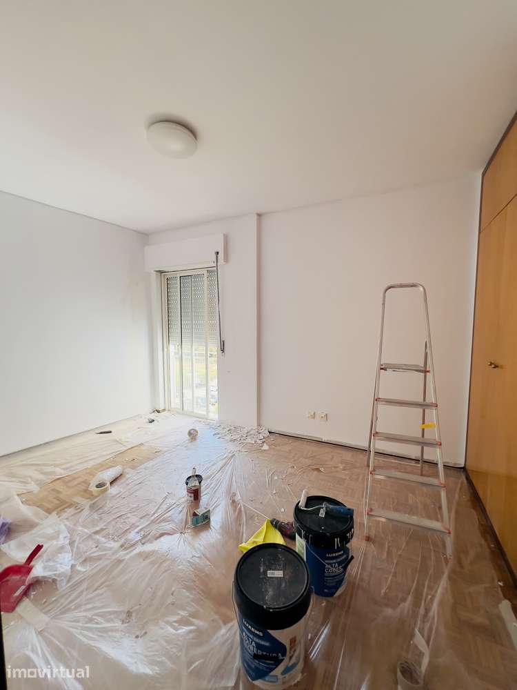 Arrendamento de T2 em Alfragide com lugar de estacionamento em garagem - Grande imagem: 5/13