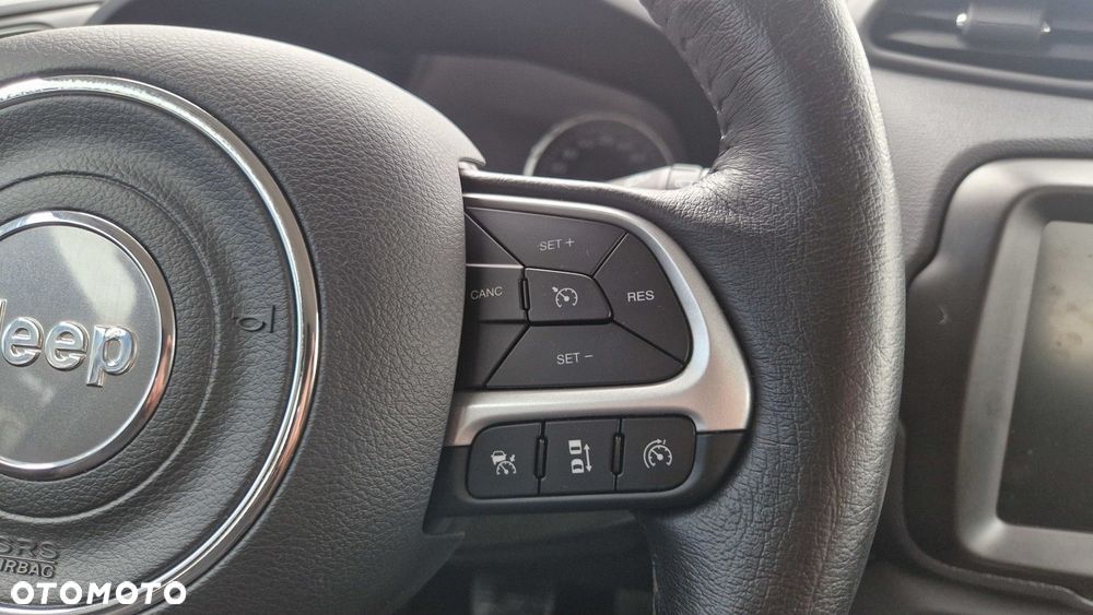 Jeep Renegade - 23