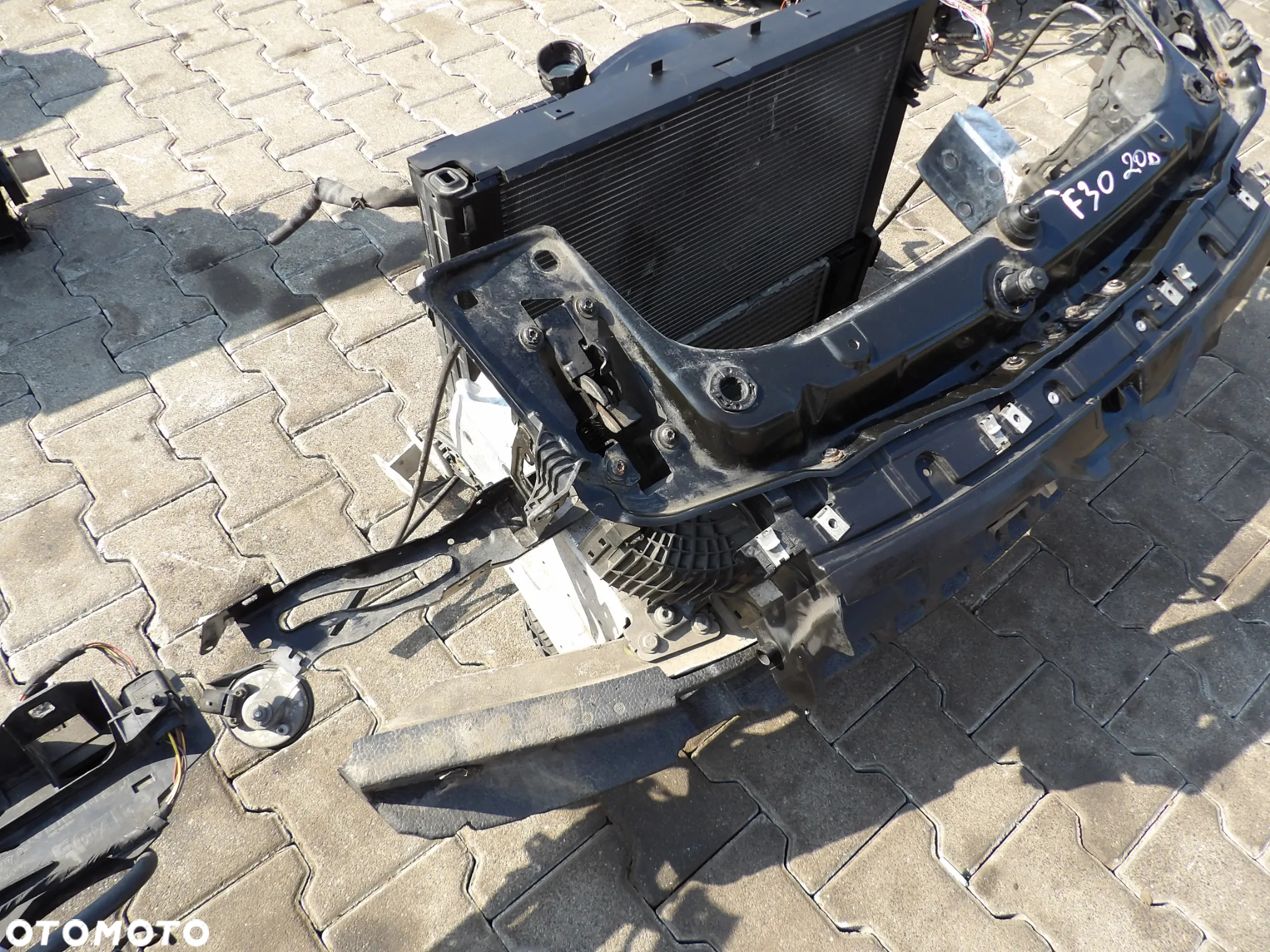 BMW - F30,F31 - KOMPLETNY PAS PRZEDNI - ZAMKI PIROTECHNICZNE - CHŁODNICA BENZYNA/DISEL - AUTOMAT/MANUAL - ORYGINAŁ - 3