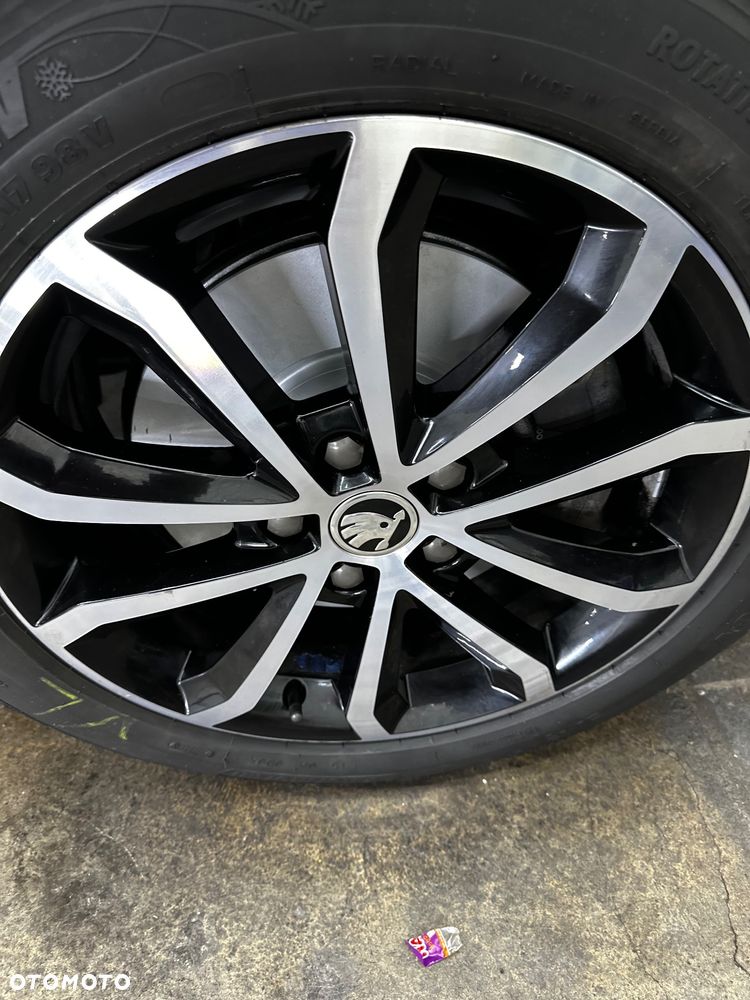 Skoda Octavia 2.0 TSI Clever DSG - 5