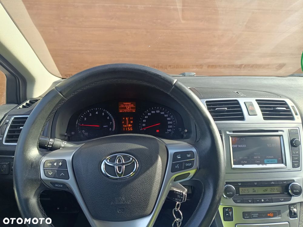 Toyota Avensis - 9