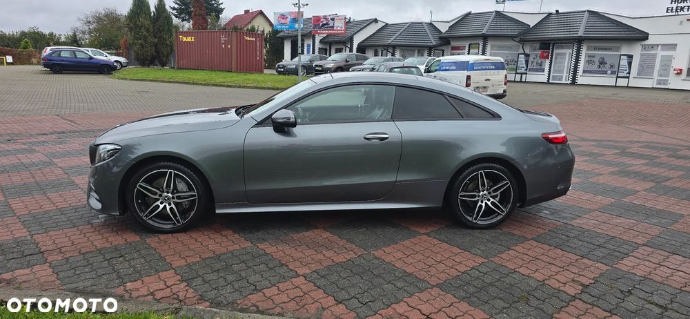 Mercedes-Benz Klasa E 220 d Coupe 4-Matic 9G-TRONIC - 3