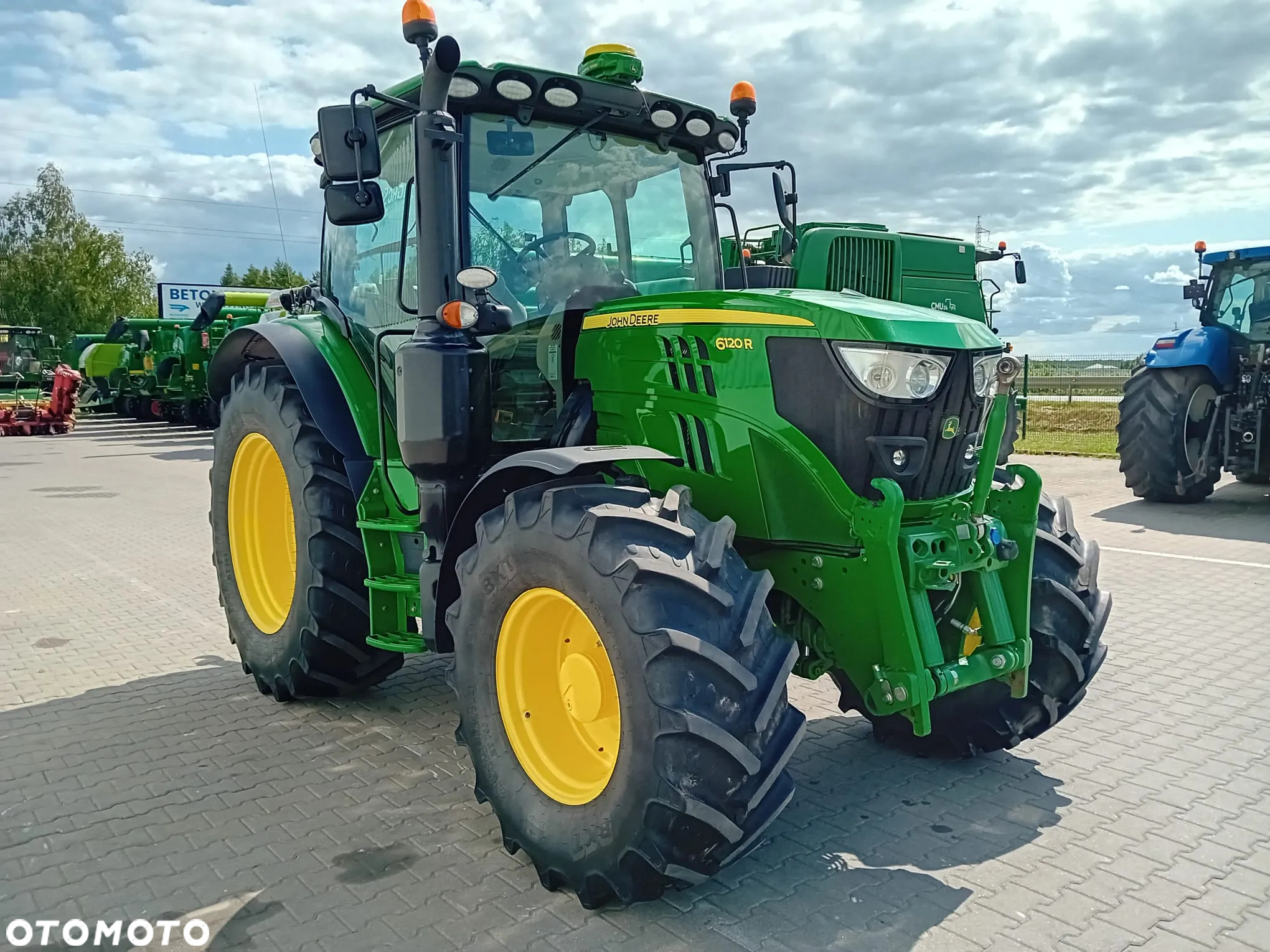 John Deere 6120R - 5