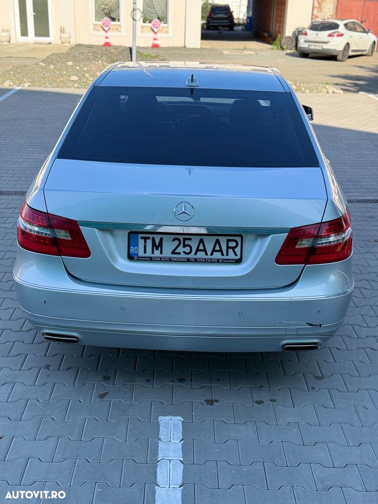 Mercedes-Benz E 220 CDI DPF BlueEFFICIENCY 7G-TRONIC Avantgarde - 6